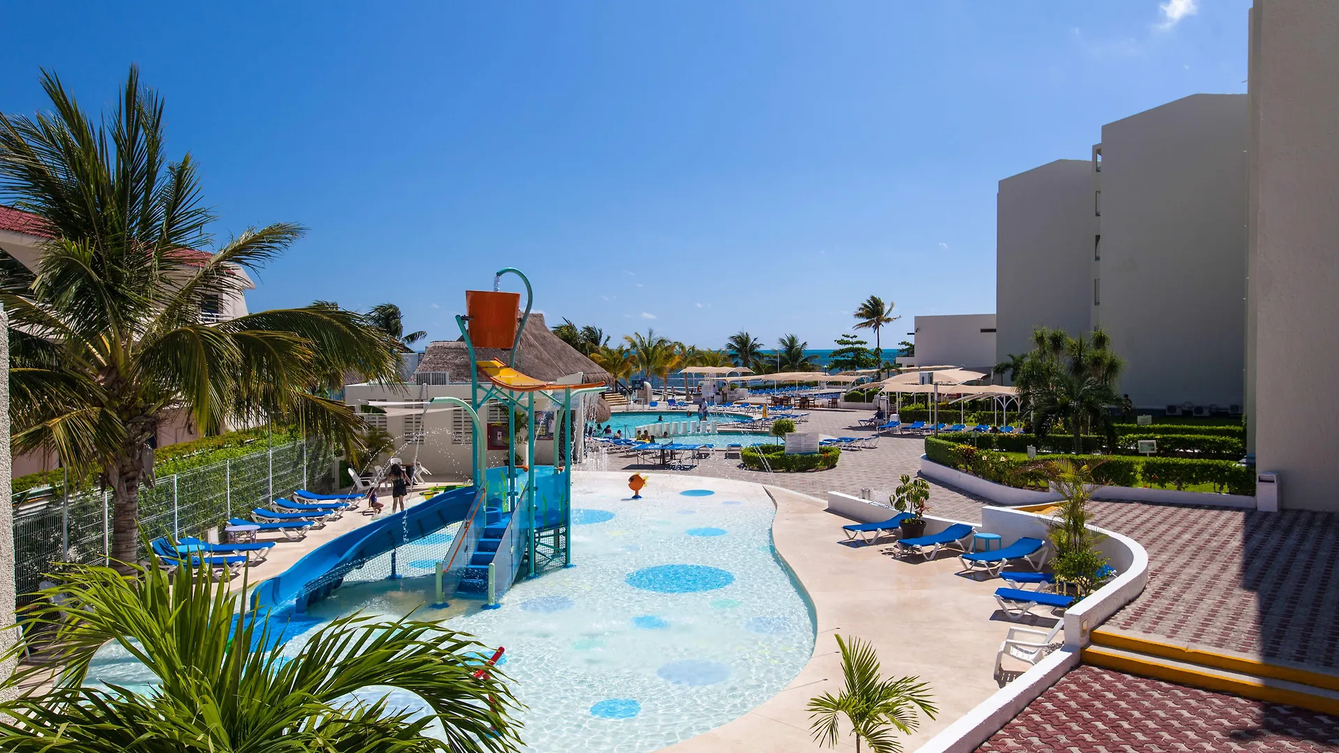Aquamarina Beach Hotel Cancun 3*,  Meksika