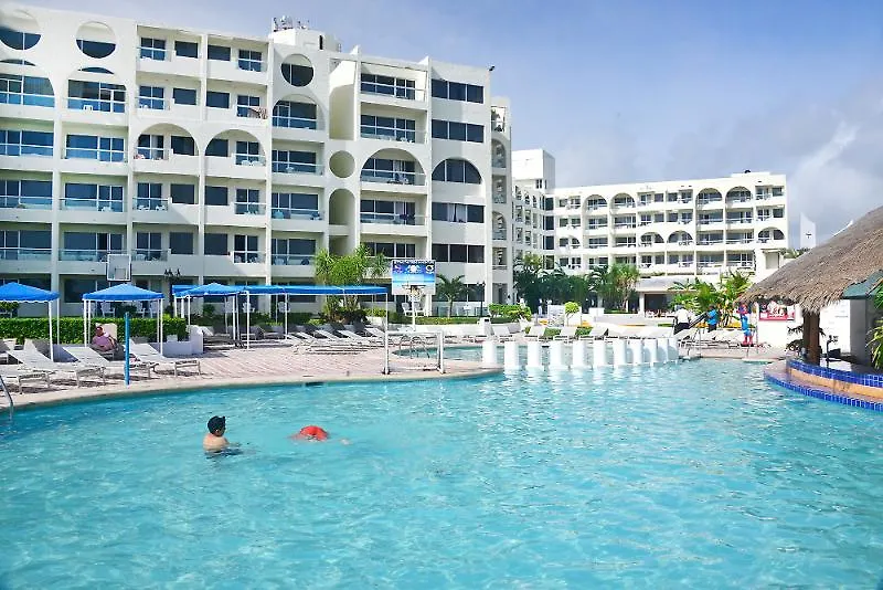 Resort Aquamarina Beach Hotel Cancun