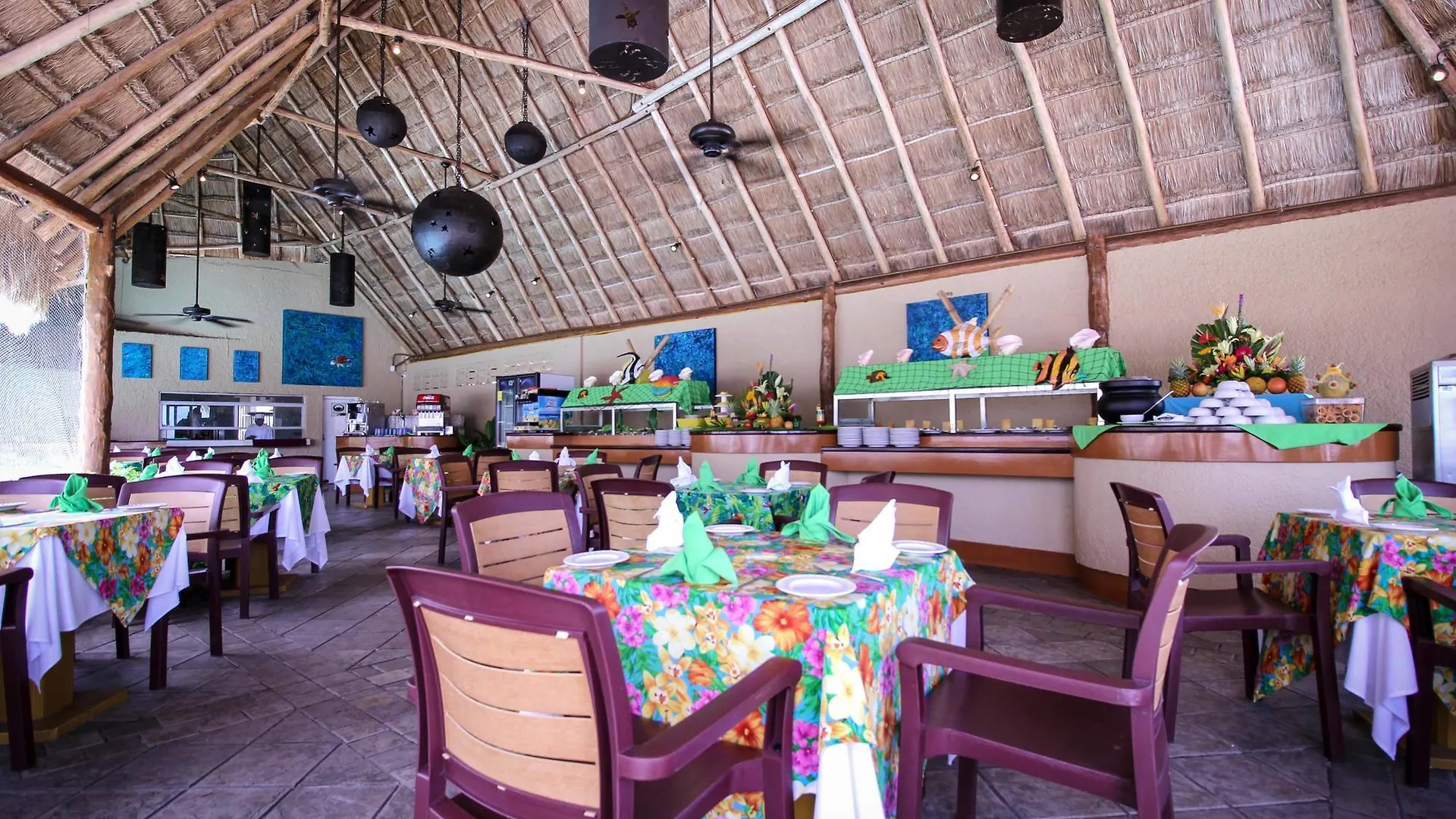 Resort Aquamarina Beach Hotel Cancun