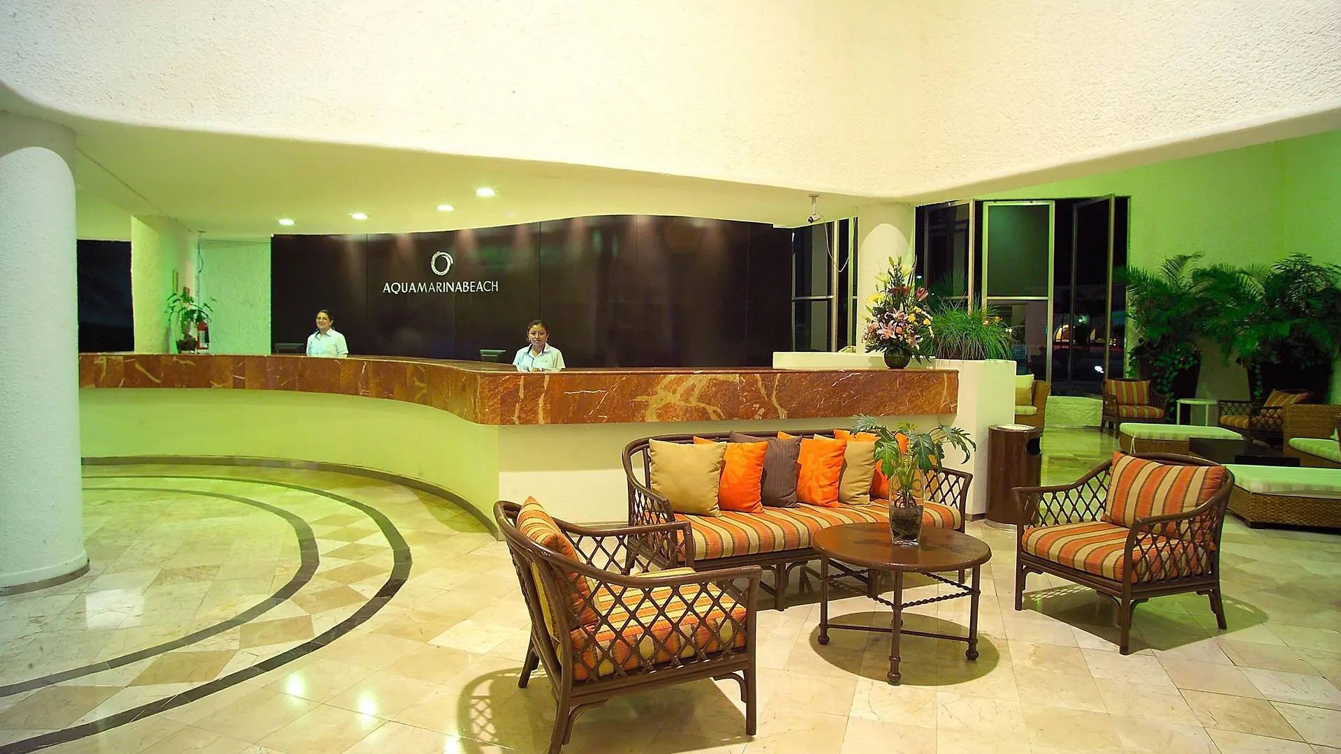 Aquamarina Beach Hotel Cancun Resort