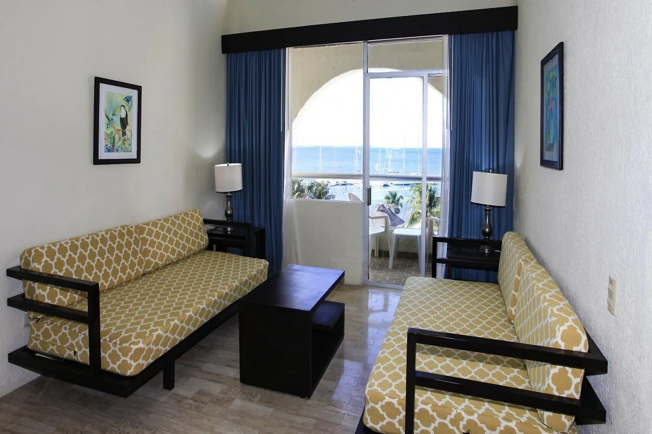 Resort Aquamarina Beach Hotel Cancun