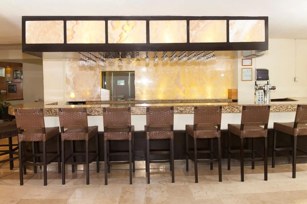 Aquamarina Beach Hotel Cancun Mexico