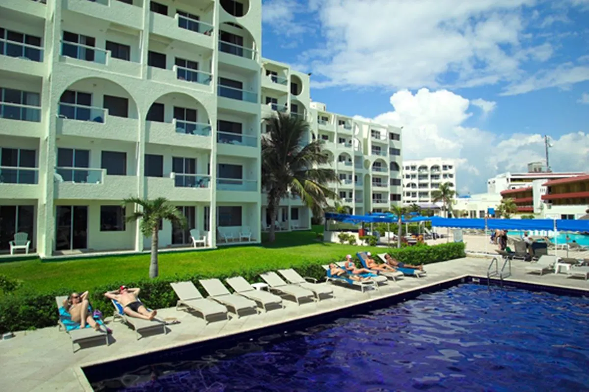 Aquamarina Beach Hotel Cancún Meksyk