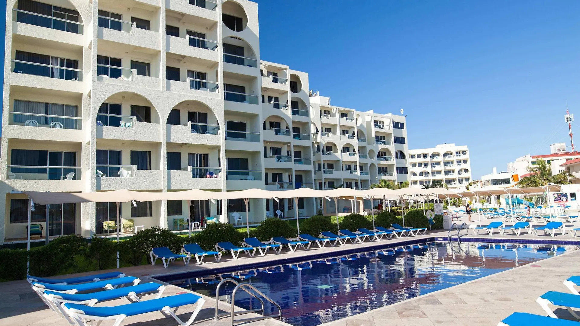 Aquamarina Beach Hotel Cancun Mexico